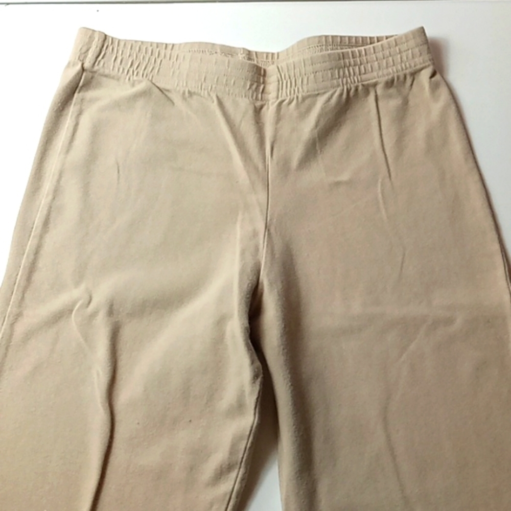 City lights San Francisco Woman's workout yoga leggings small tan exc cond.